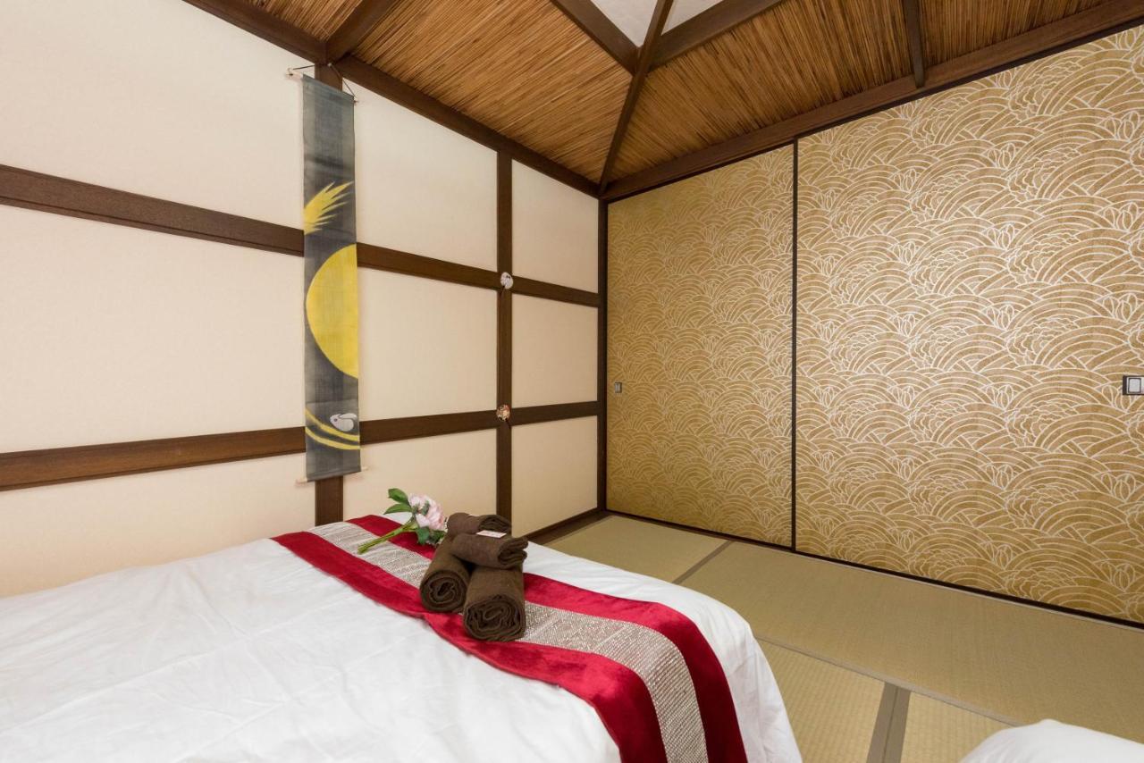 The Bamboo Moon Palace / Shin-Осака Екстериор снимка